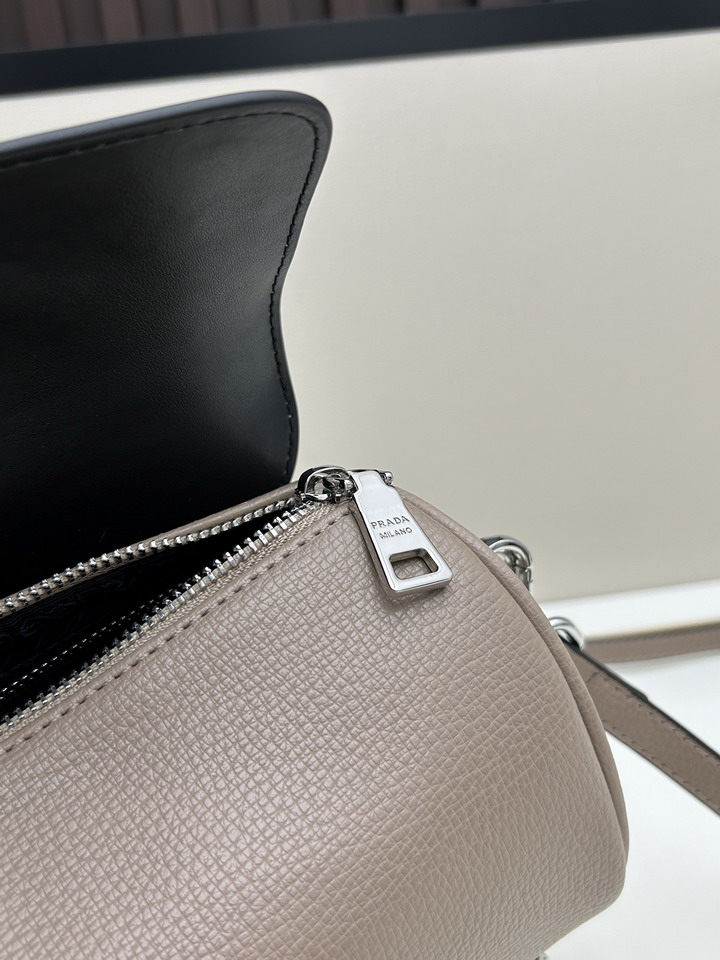 Prada 3538 22x10 5x11 5cm ss2_8