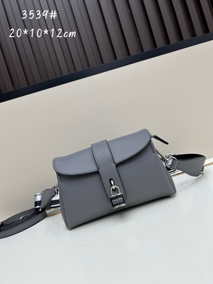 Prada 3539 22x10x12cm ss2_1