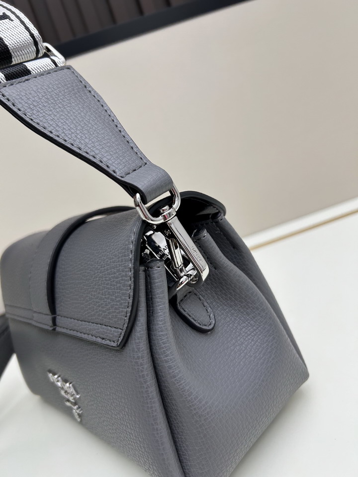Prada 3539 22x10x12cm ss2_5
