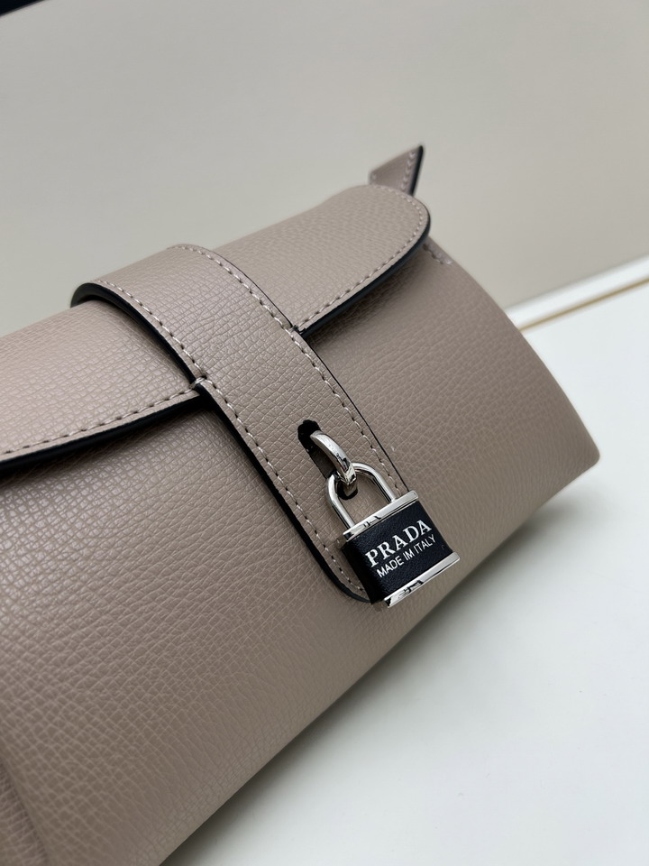 Prada 3539 22x10x12cm ss3_6