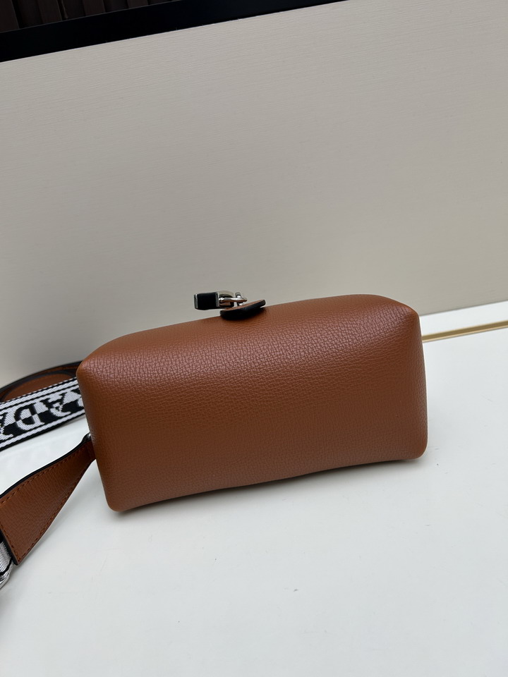 Prada 3539 22x10x12cm ss4_5