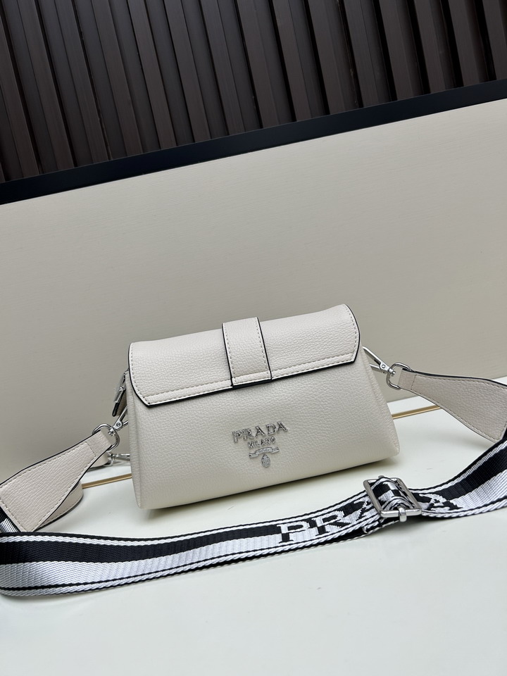 Prada 3539 22x10x12cm ss5_3