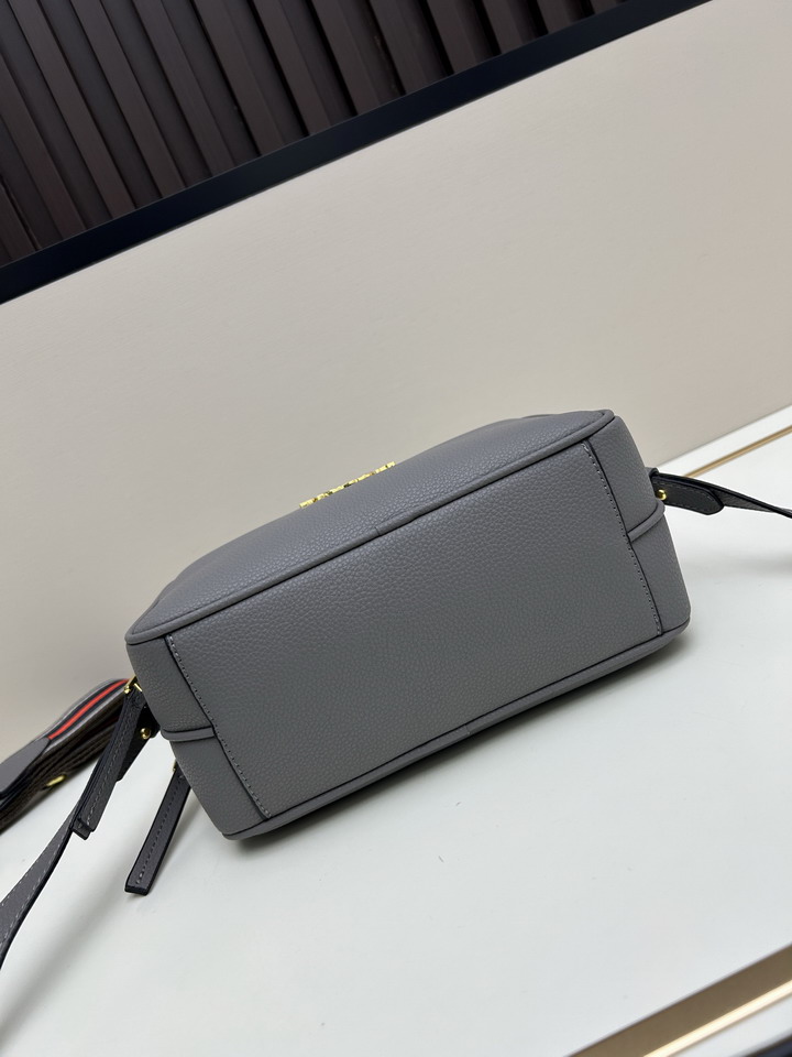 Prada 66202 22x14x8cm jj_5