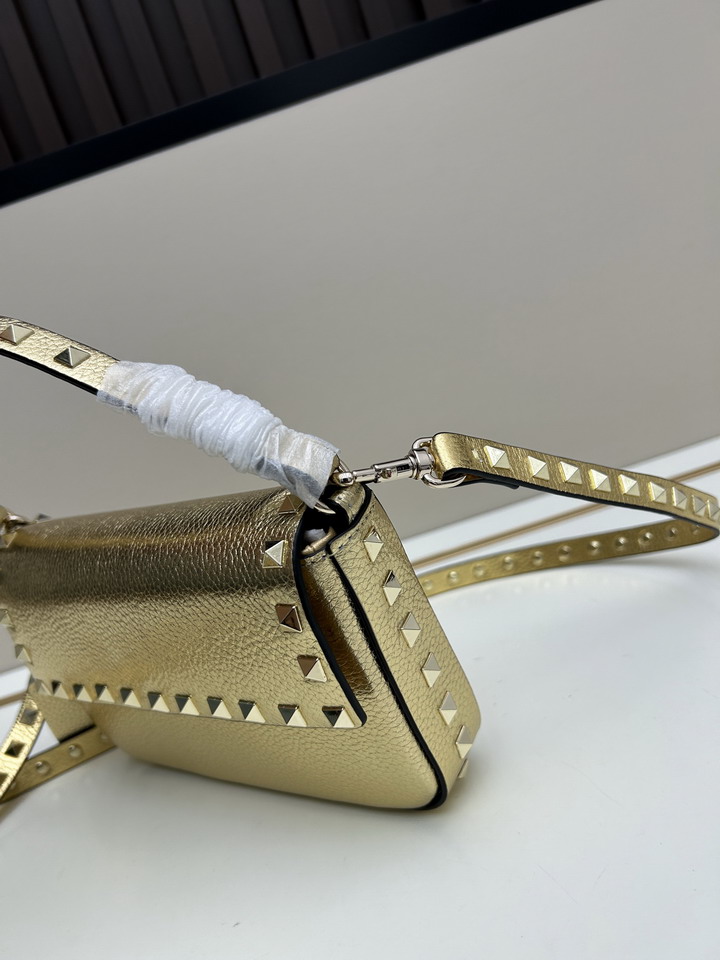 Val 0139 19x13 5x3cm jj2_3