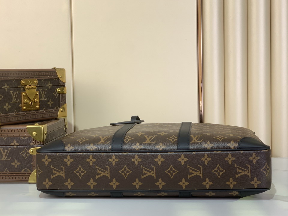 Voyage N41125 41x31x7cm gf1_4