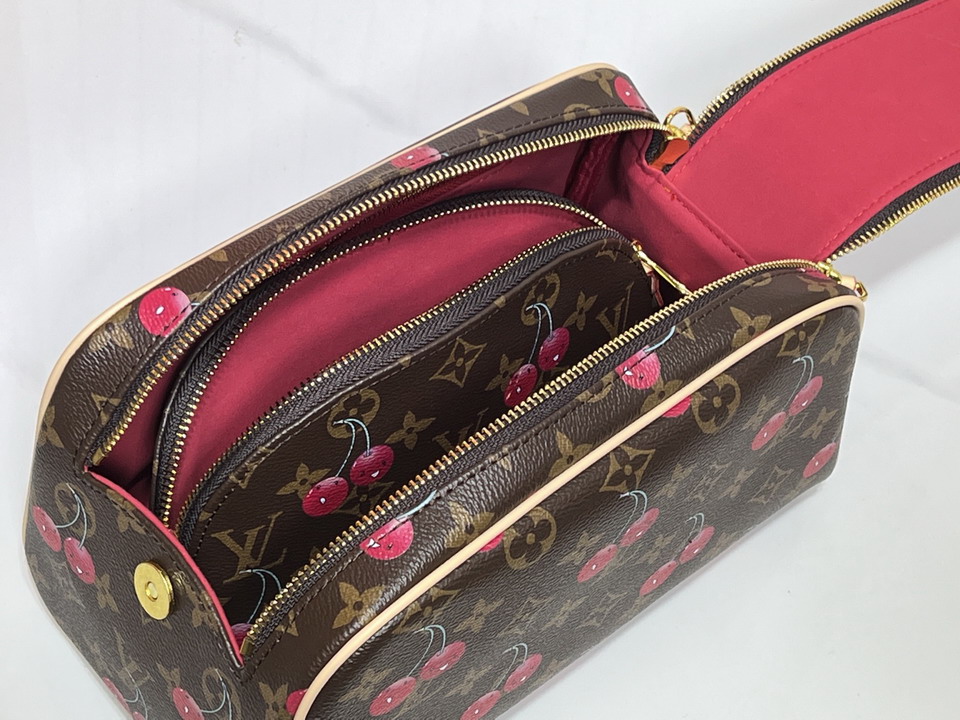 Dopp Kit M47528 28x15x16 5cm ss1_9