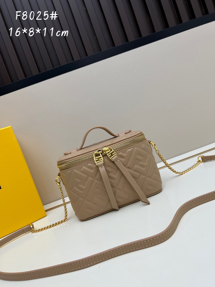 Fendi F8025 16x8x11cm jj1_1