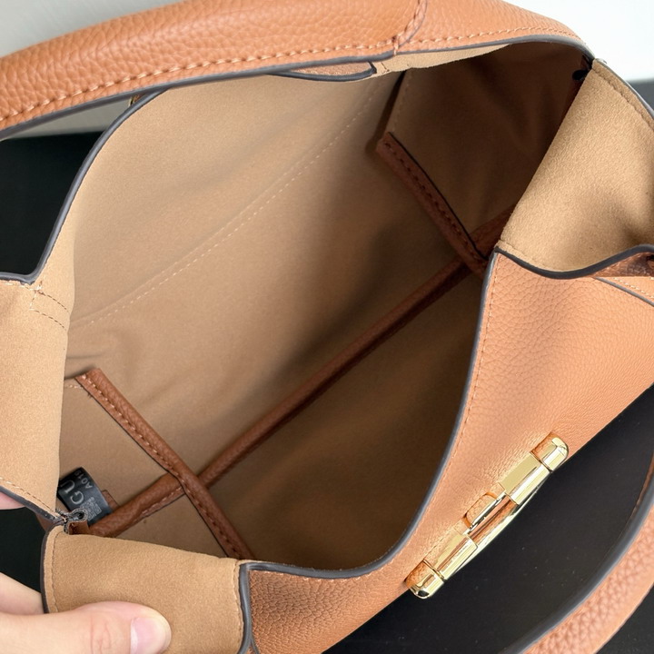 GG 837467 27 5x21x16cm ss1_7