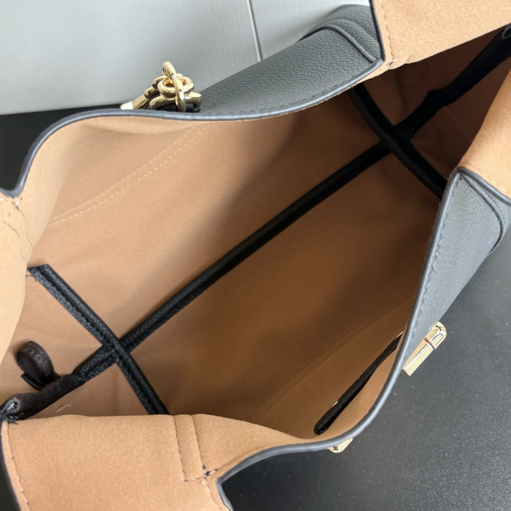 GG 837467 27 5x21x16cm ss3_7