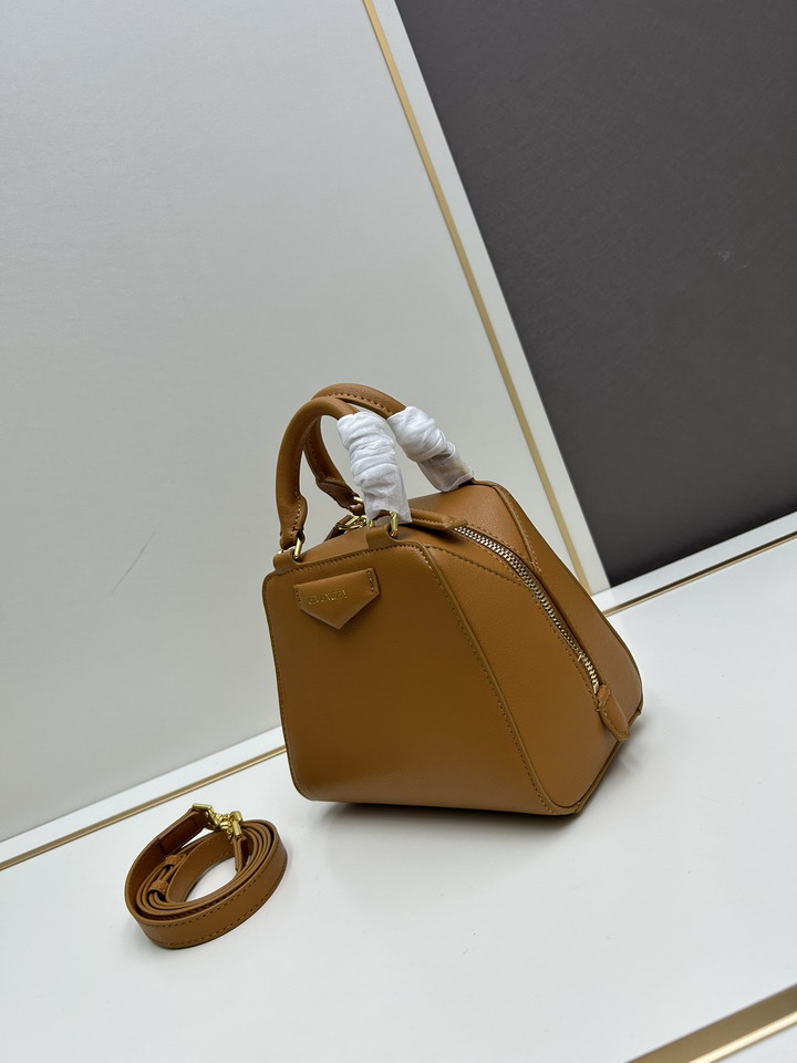 Givenchy Antigona 17x14x11cm ss1_2