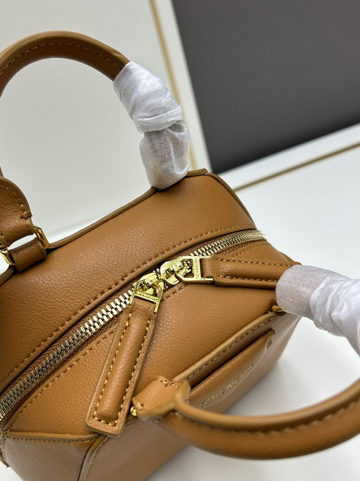 Givenchy Antigona 17x14x11cm ss1_7