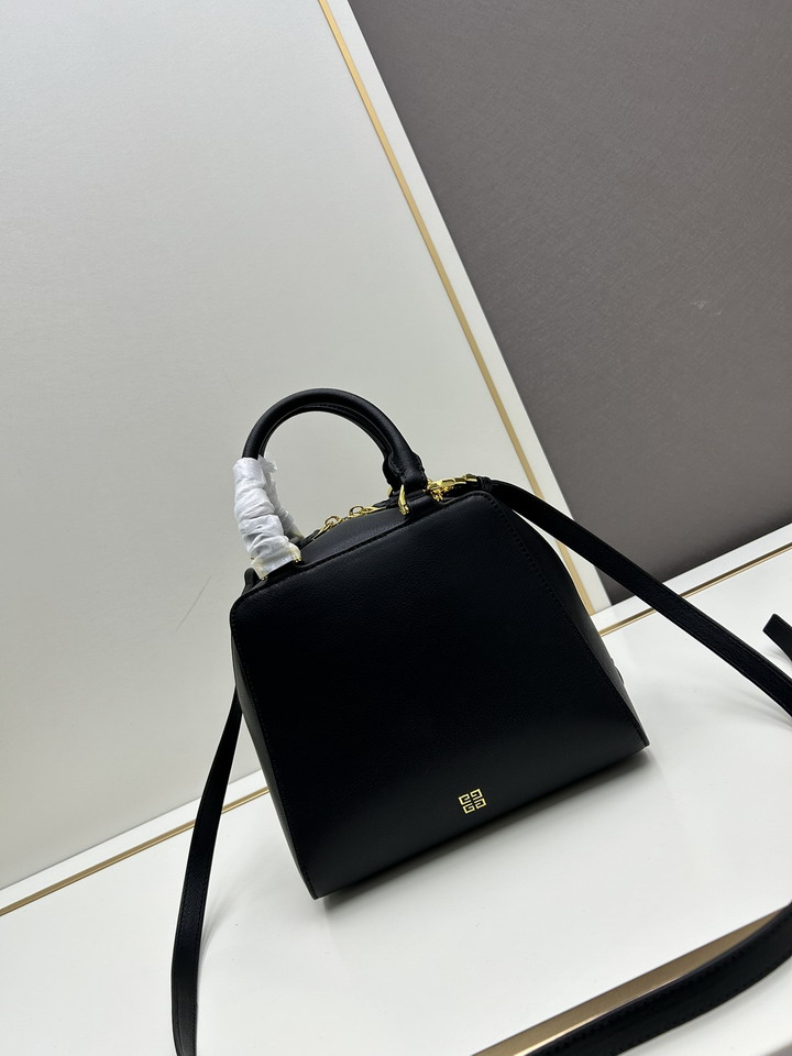 Givenchy Antigona 22x19x13 5cm ss_4