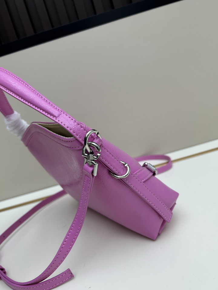 Givenchy Voyou 19x16 5x4cm ss2_2