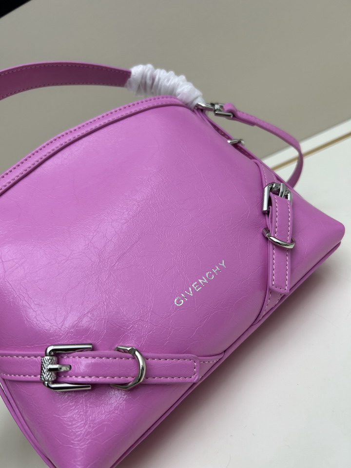 Givenchy Voyou 19x16 5x4cm ss2_4