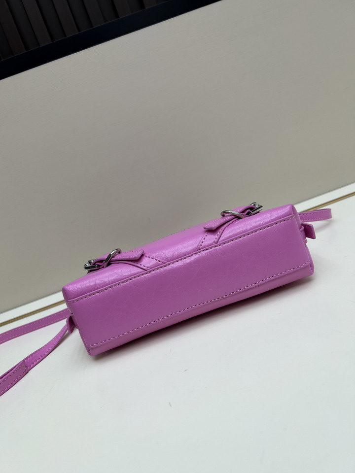 Givenchy Voyou 19x16 5x4cm ss2_5