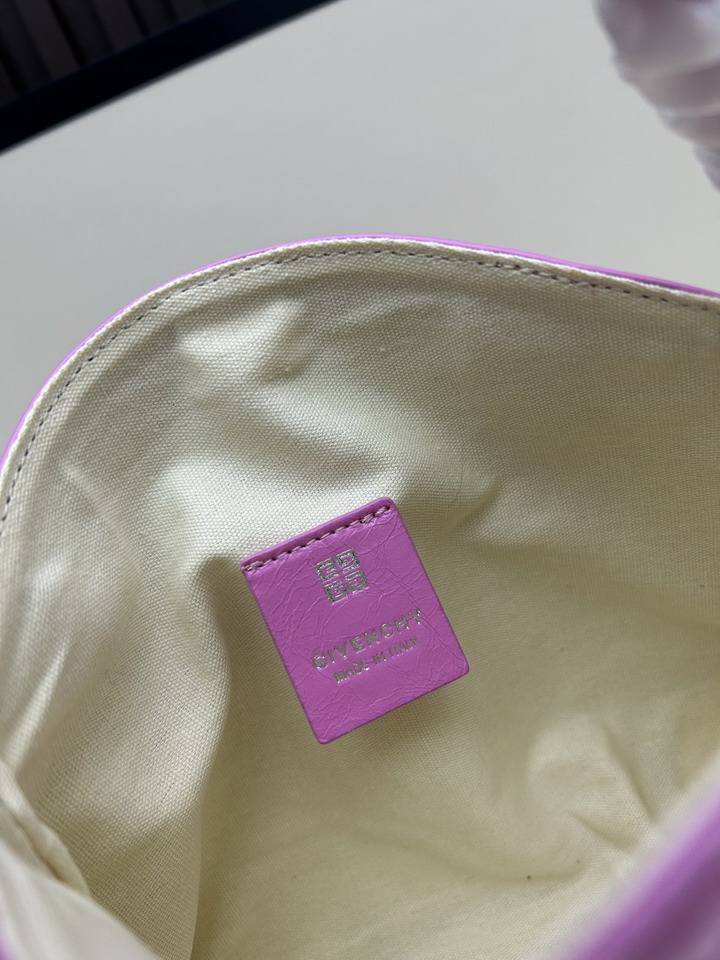 Givenchy Voyou 19x16 5x4cm ss2_8