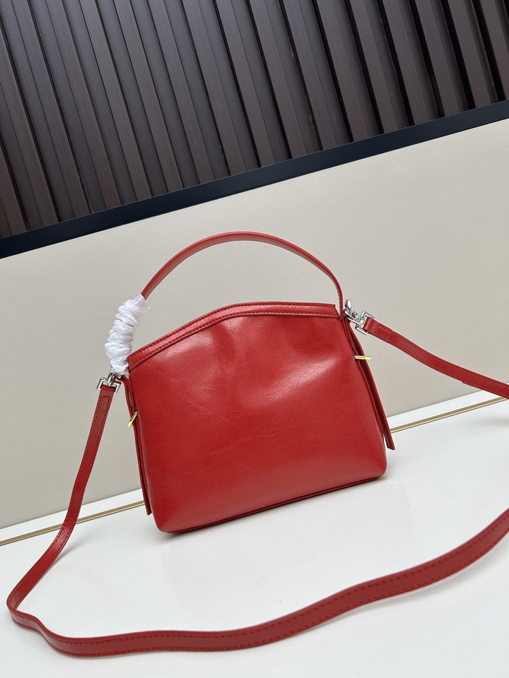 Givenchy Voyou 19x16 5x4cm ss3_3