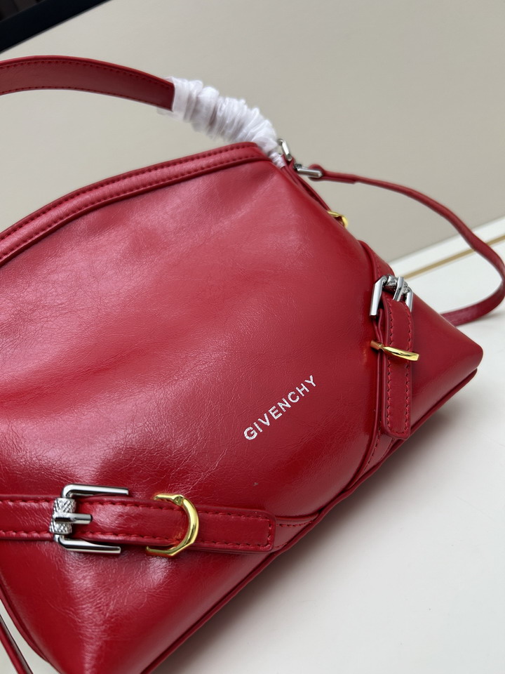 Givenchy Voyou 19x16 5x4cm ss3_4