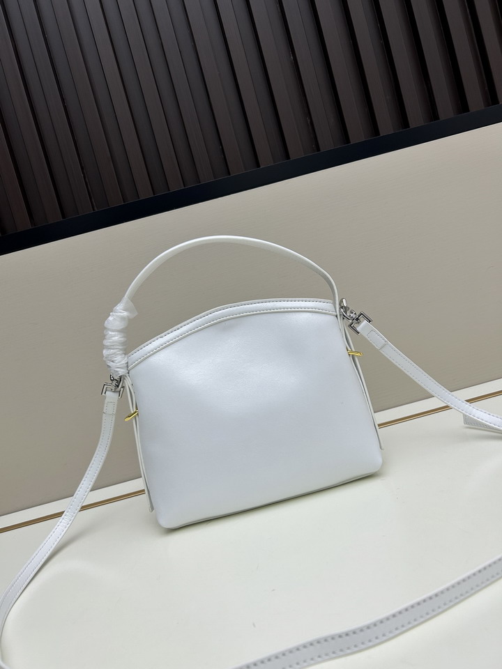 Givenchy Voyou 19x16 5x4cm ss4_3