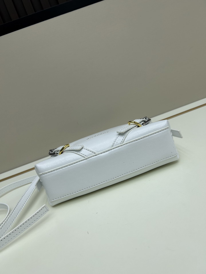 Givenchy Voyou 19x16 5x4cm ss4_5