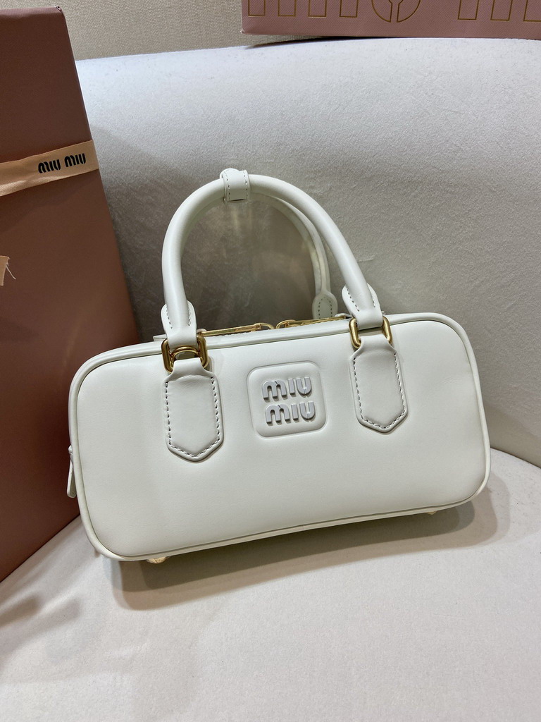 Miu 5BB142 22x10 5x7 5cm AP3_2