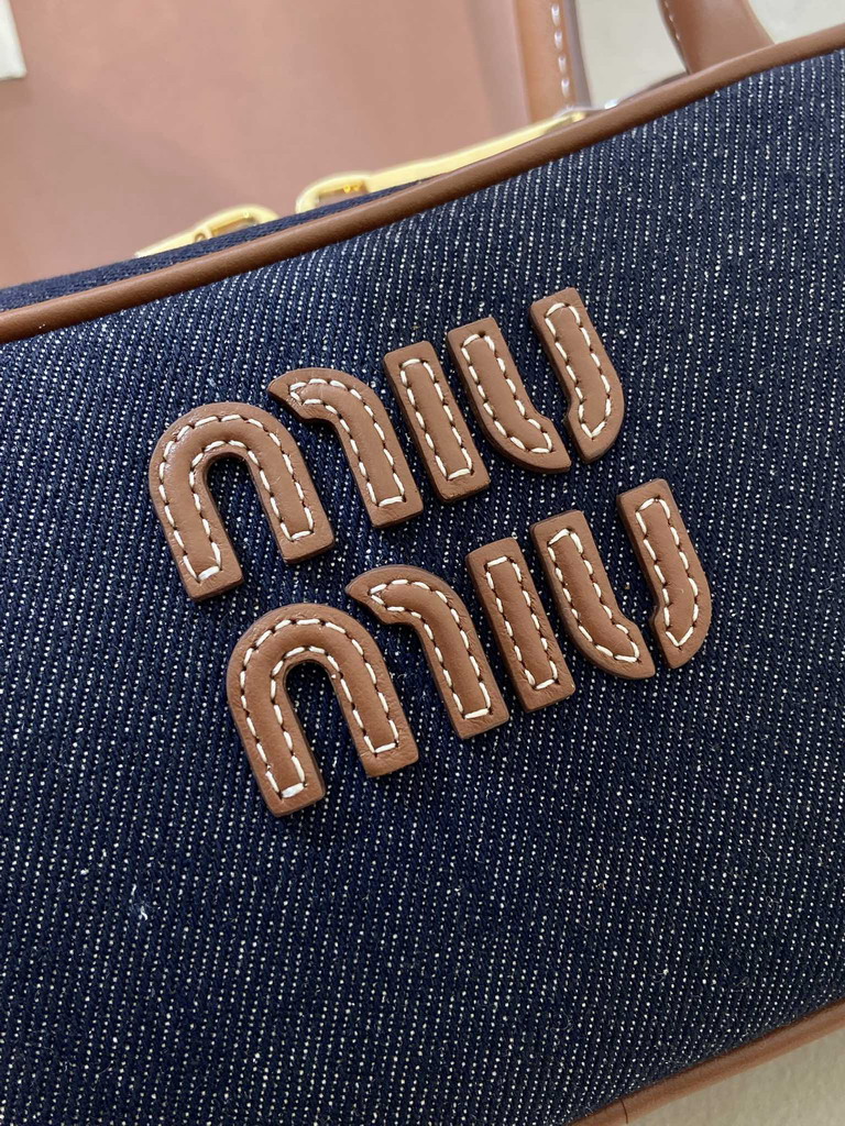 Miu 5BB173 28x11 5x8cm AP2_8