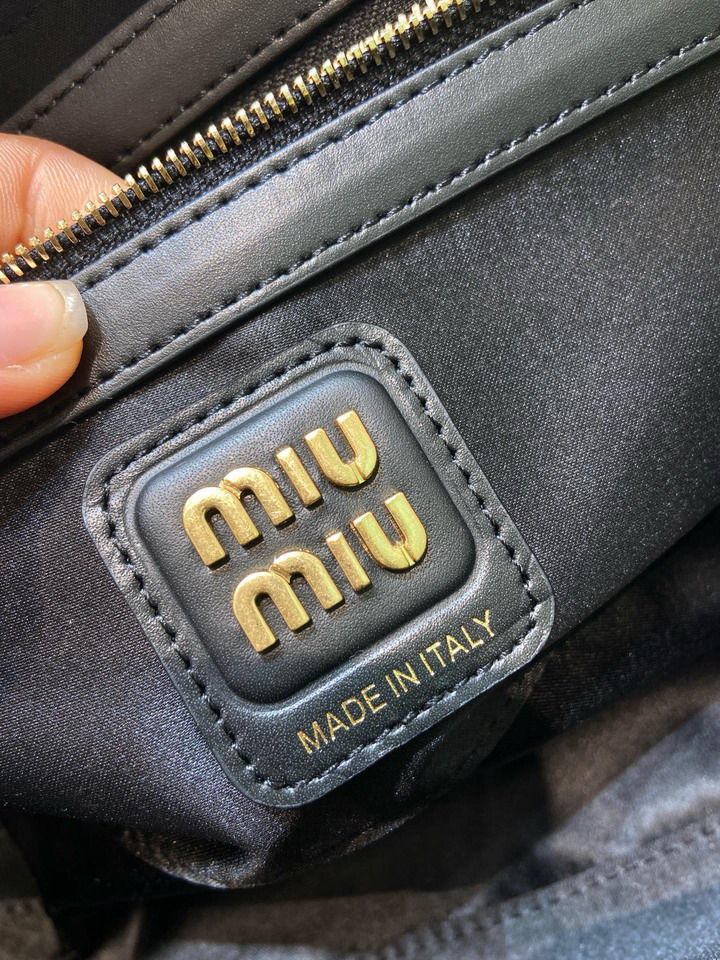 Miu 5BB173 28x11 5x8cm AP4_9