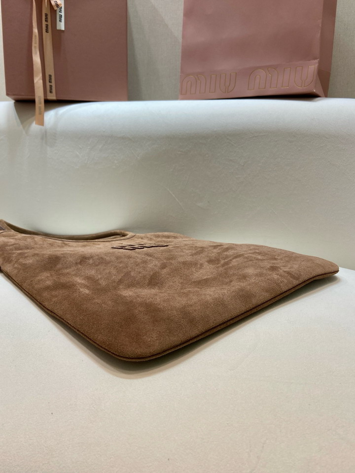 Miu 5BG231 40x35cm AP2_6