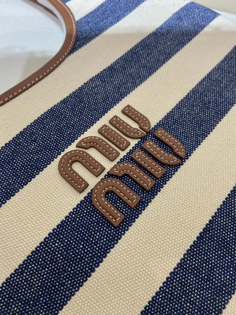 Miu 5BG231 40x35cm AP2_7