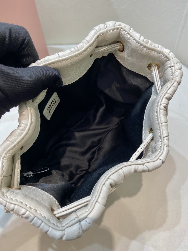 Miu 5ND022 16x14x7 5cm AP1_8