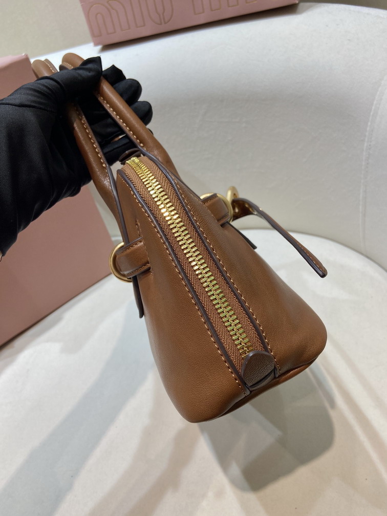 Miu Aventure 5BB169 28x16 5x10cm AP1_5