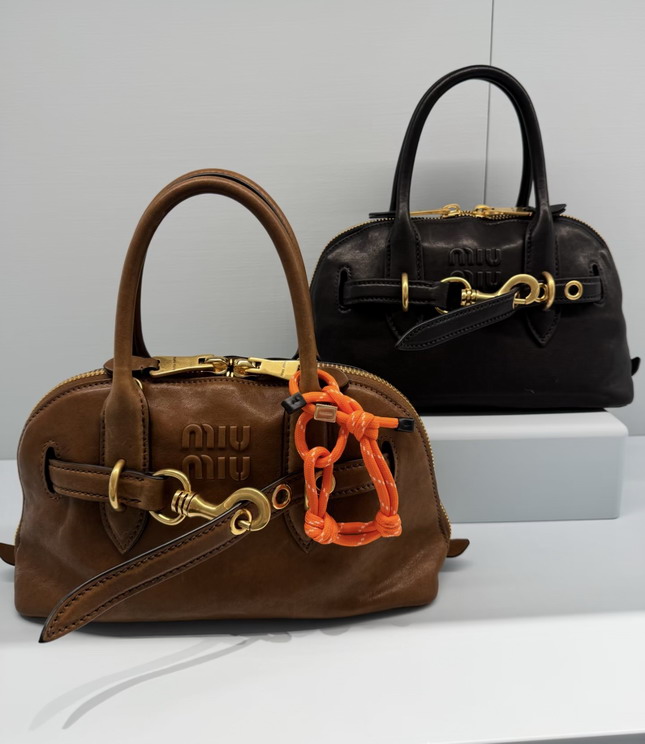 Miu Aventure 5BB169 28x16 5x10cm AP_1