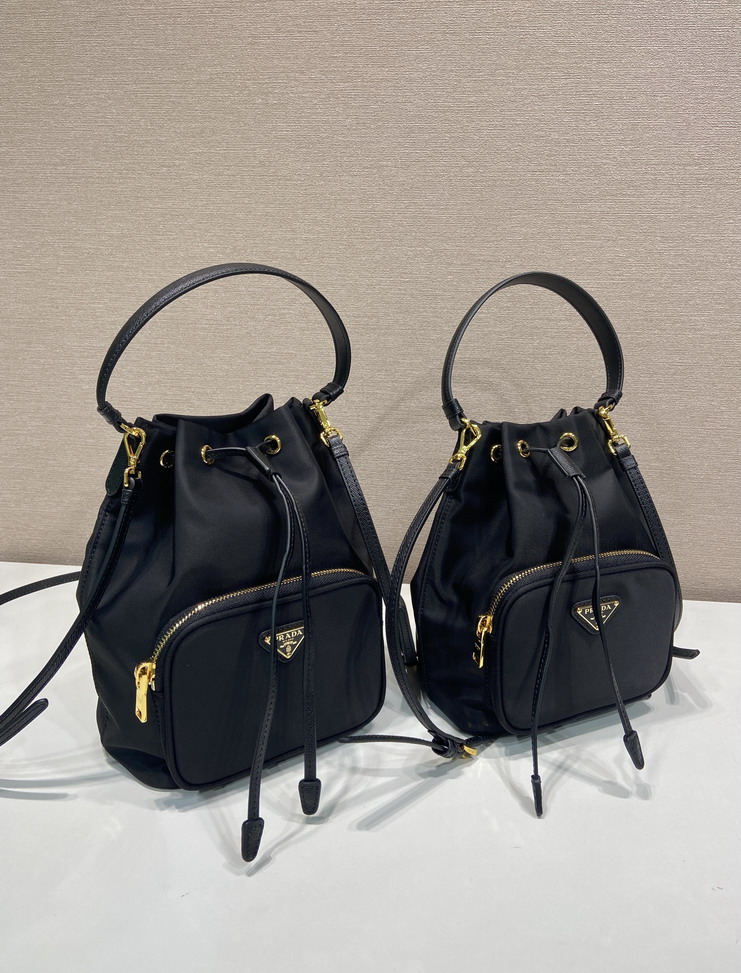 Prada 1BH1864 16x21x10cm AP_1