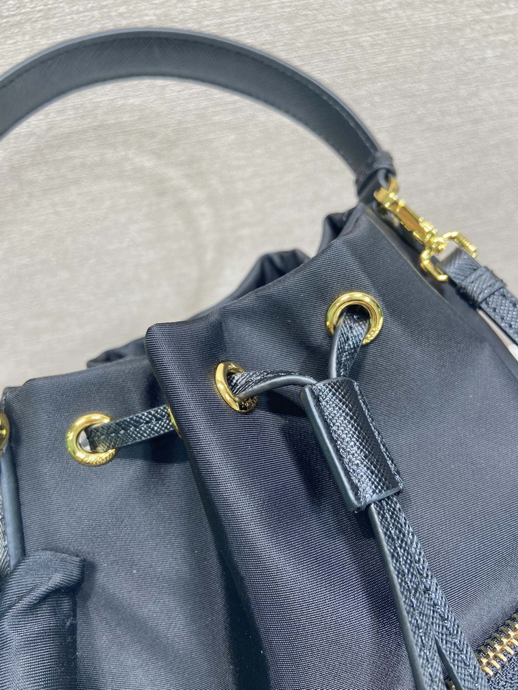 Prada 1BH1864 16x21x10cm AP_6