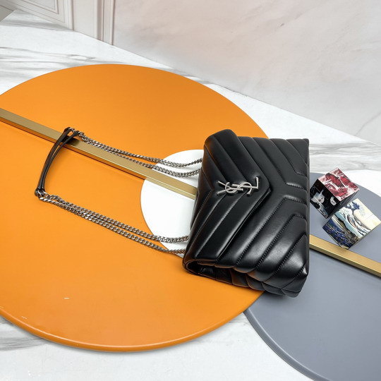 YSL 494699 23x17x9cm 8D5_4