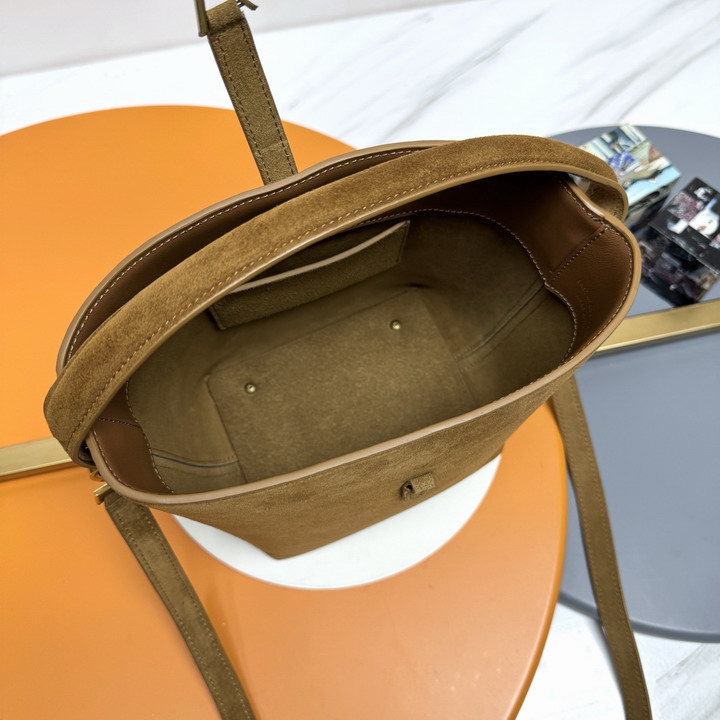 YSL 749036 17x20x13cm 8D_9