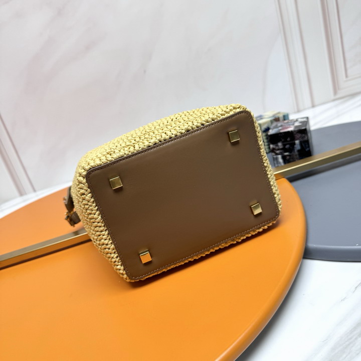 YSL 749036 20x17x13cm 8D6_4