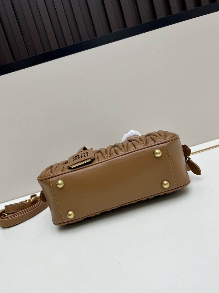 Miu 22x10 5x7 5cm ss1_5