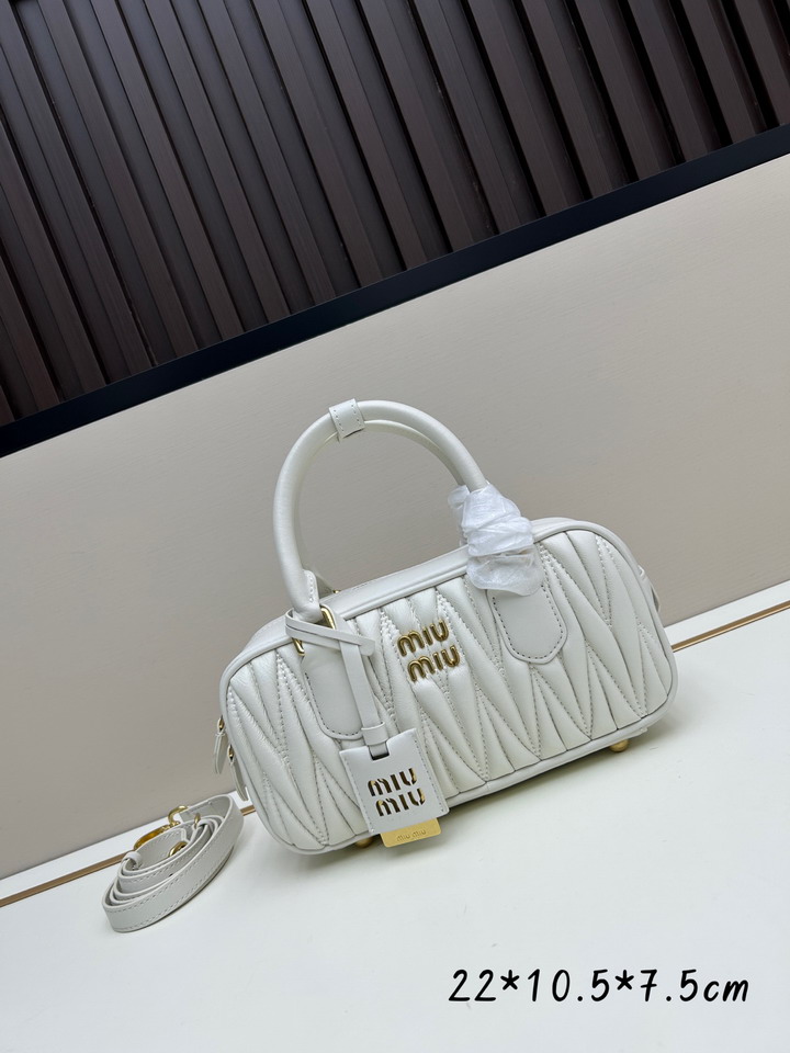 Miu 22x10 5x7 5cm ss3_1