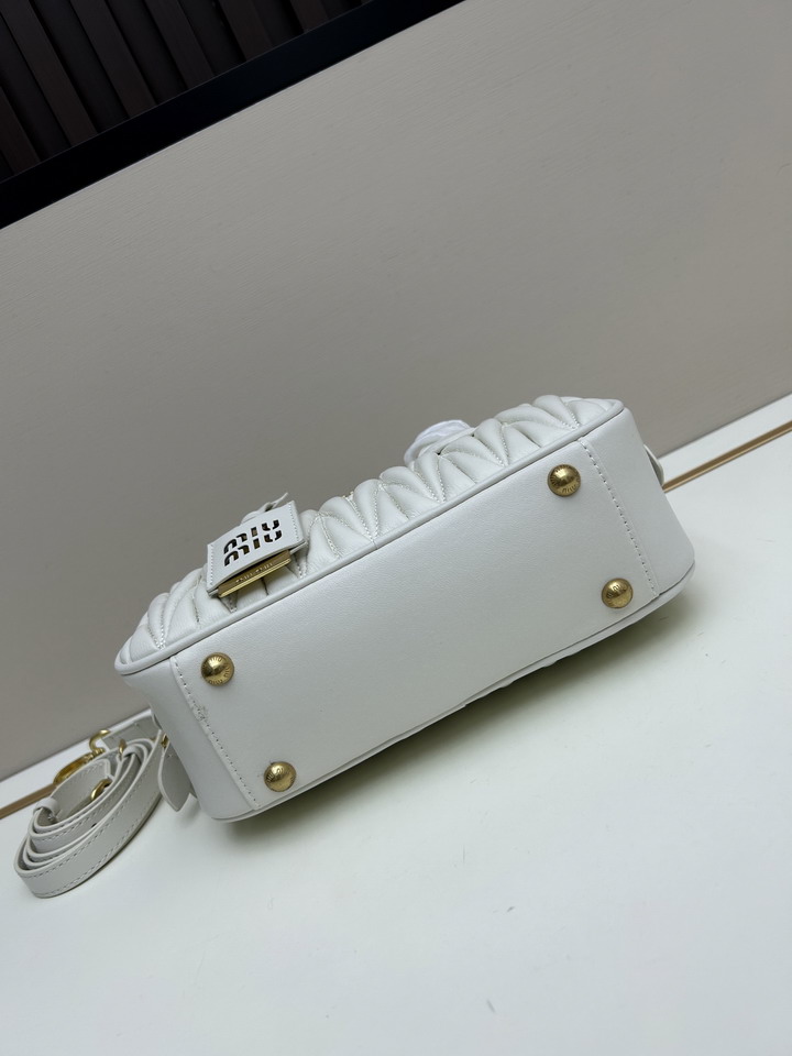 Miu 22x10 5x7 5cm ss3_5