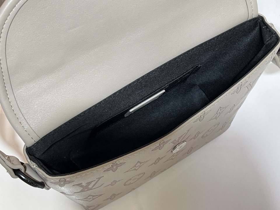 Pulse M14116 16x5x22 5cm ss_9