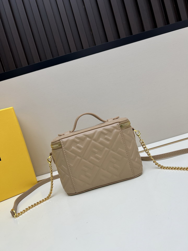 Fendi F8025 16x8x11cm jj1_3