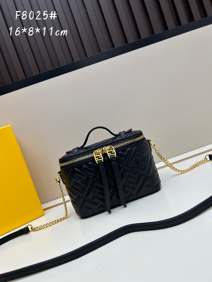 Fendi F8025 16x8x11cm jj2_1