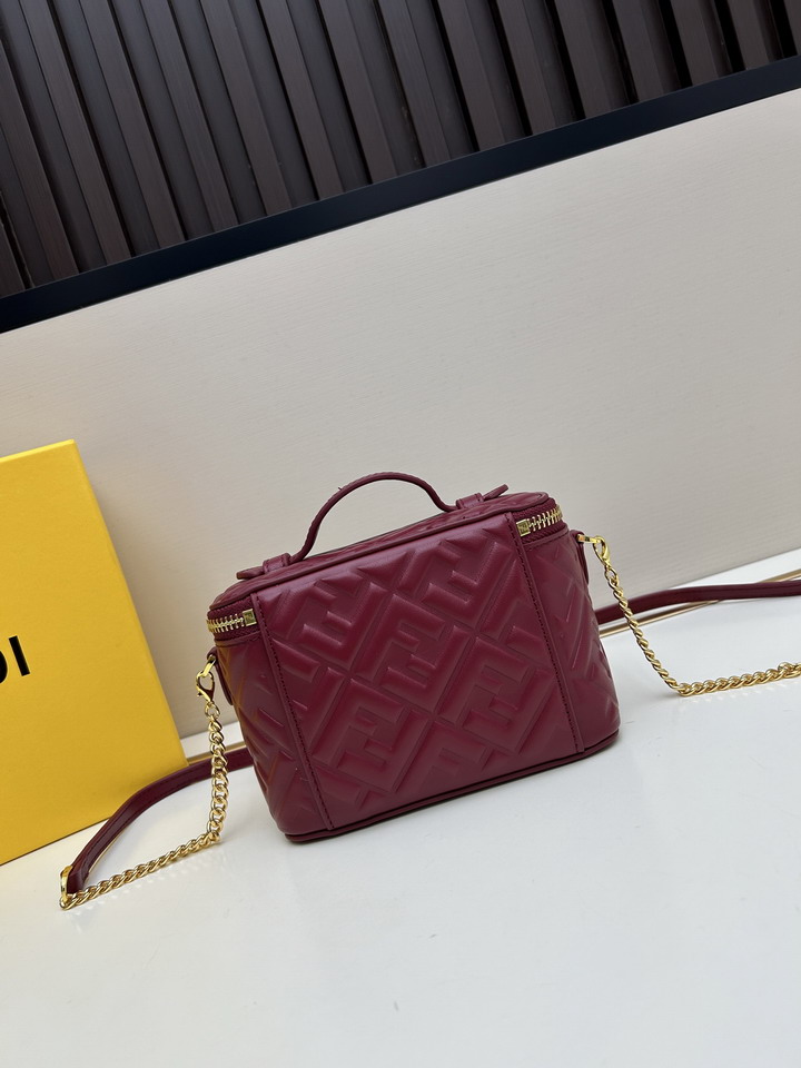 Fendi F8025 16x8x11cm jj_3