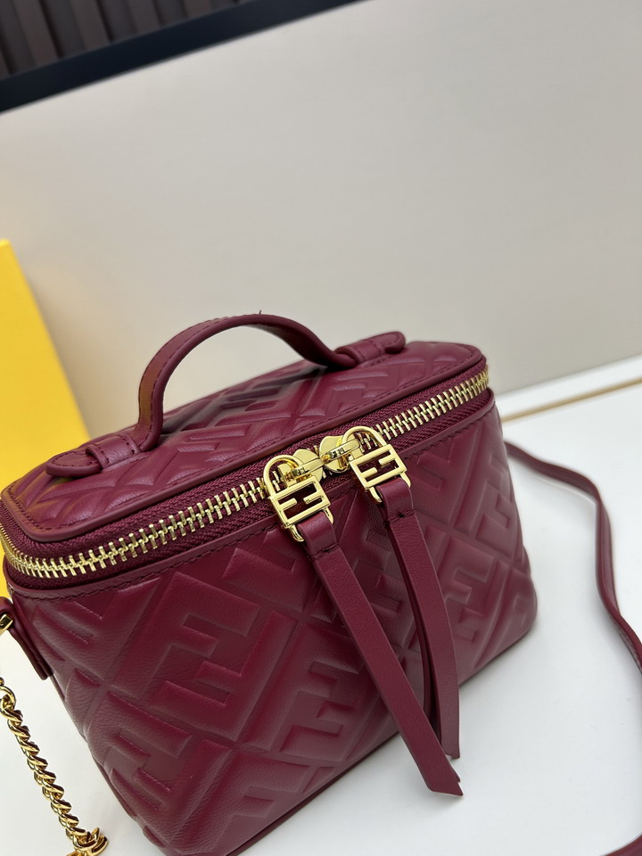 Fendi F8025 16x8x11cm jj_4