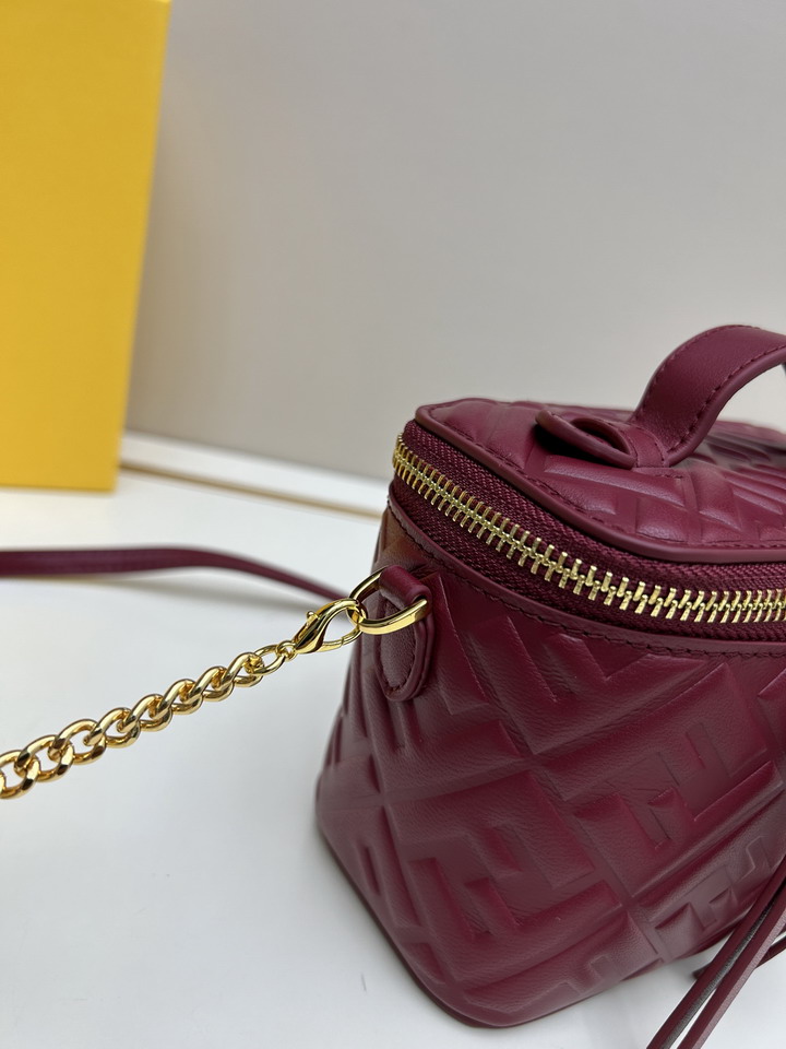 Fendi F8025 16x8x11cm jj_6