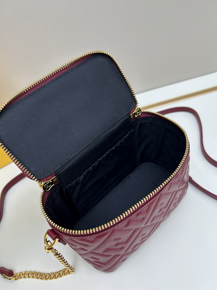 Fendi F8025 16x8x11cm jj_7