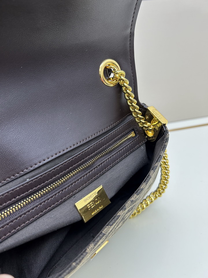 Fendi F8028 24x14x7cm jj_8