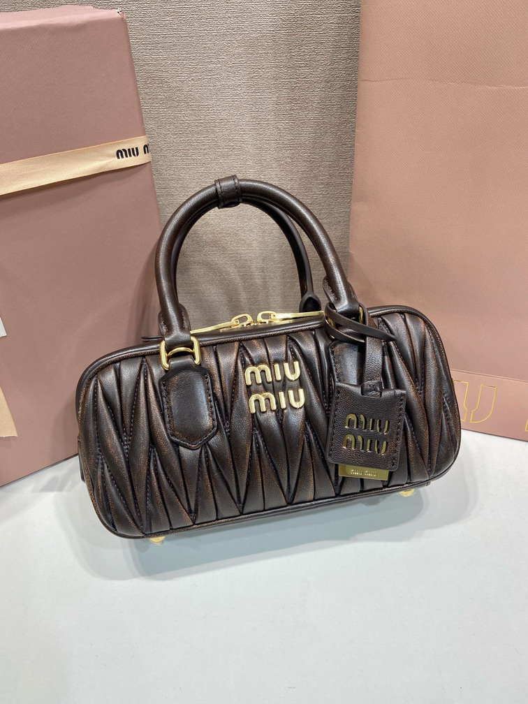 Miu 5BB142 22x10 5x7 5cm AP4_3