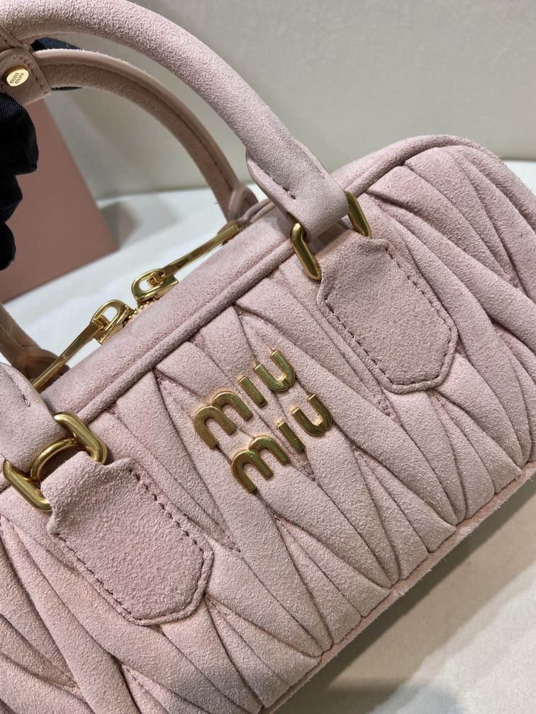 Miu 5BB142 22x10 5x7 5cm AP5_7